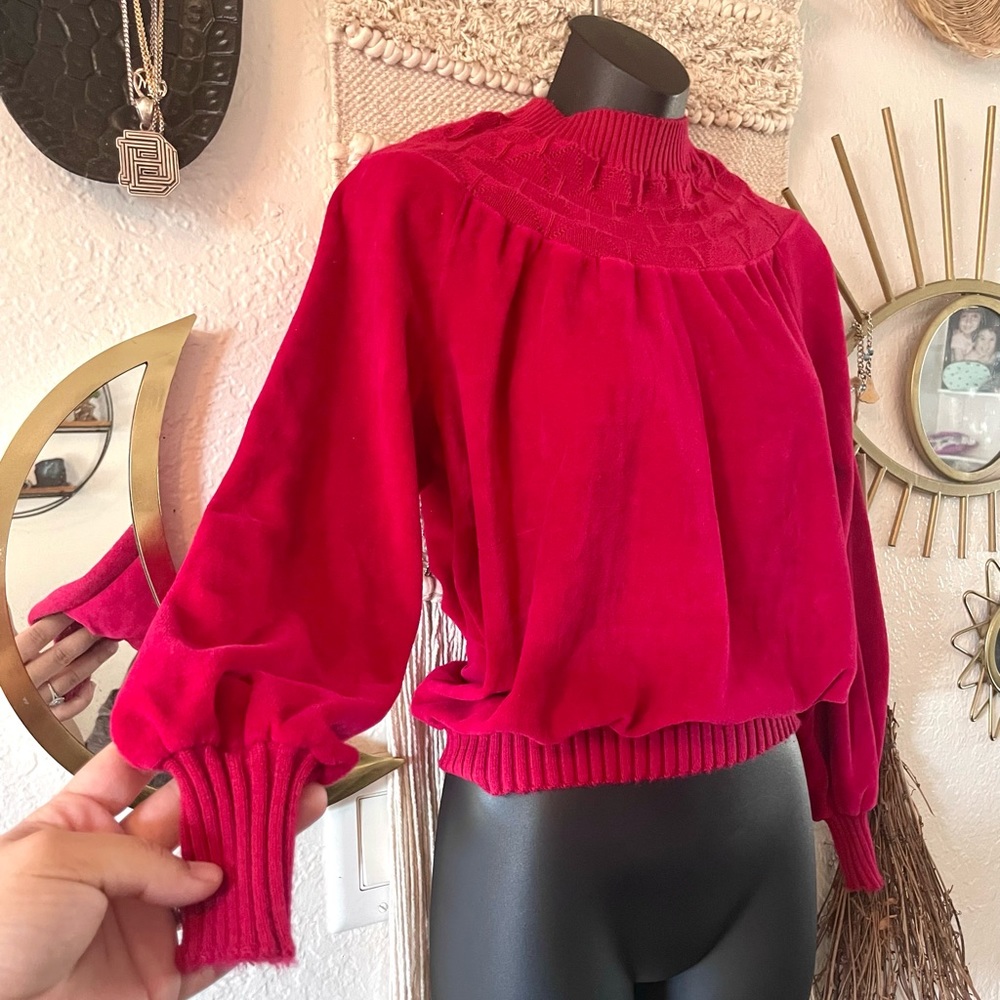 Vintage NIKI LU Mock Neck Red Sweatshirt Women’s Long Sleeve Velvet Top Sz Large
